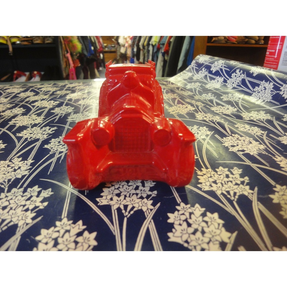 Avon red vintage fire car truck bottle w/‎ wild country after shave 6 fl oz - Picture 3 of 7